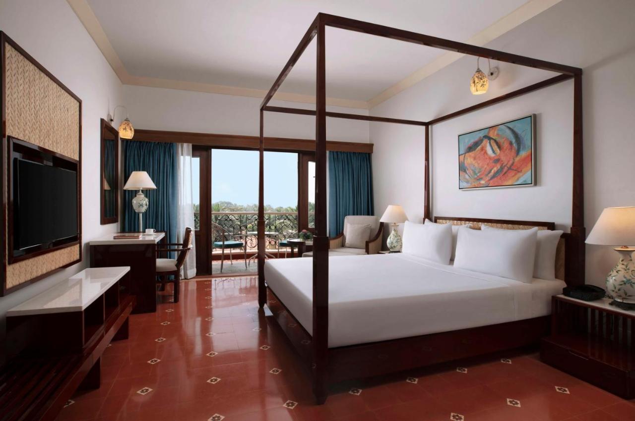 Superior room with Balcony - 10% Discount of Food & Soft Beverages and SPA - INR 500 Hotel Credit (minimum spend of INR 5000), Early Check-In upto 2 hours (subject to availability)